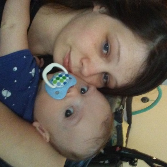 Meet your Posher, Sarah - Picture 1 of 1